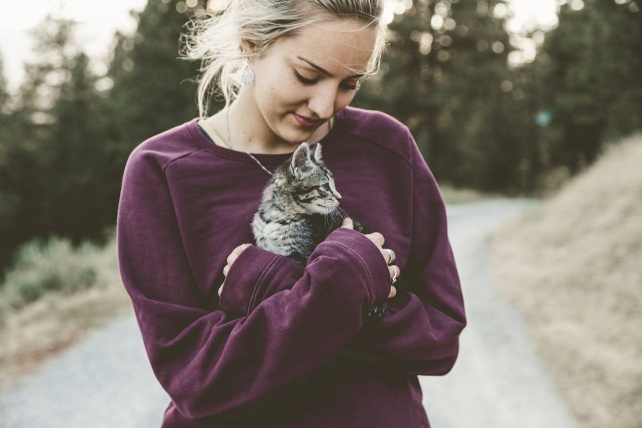how to be happy with pets